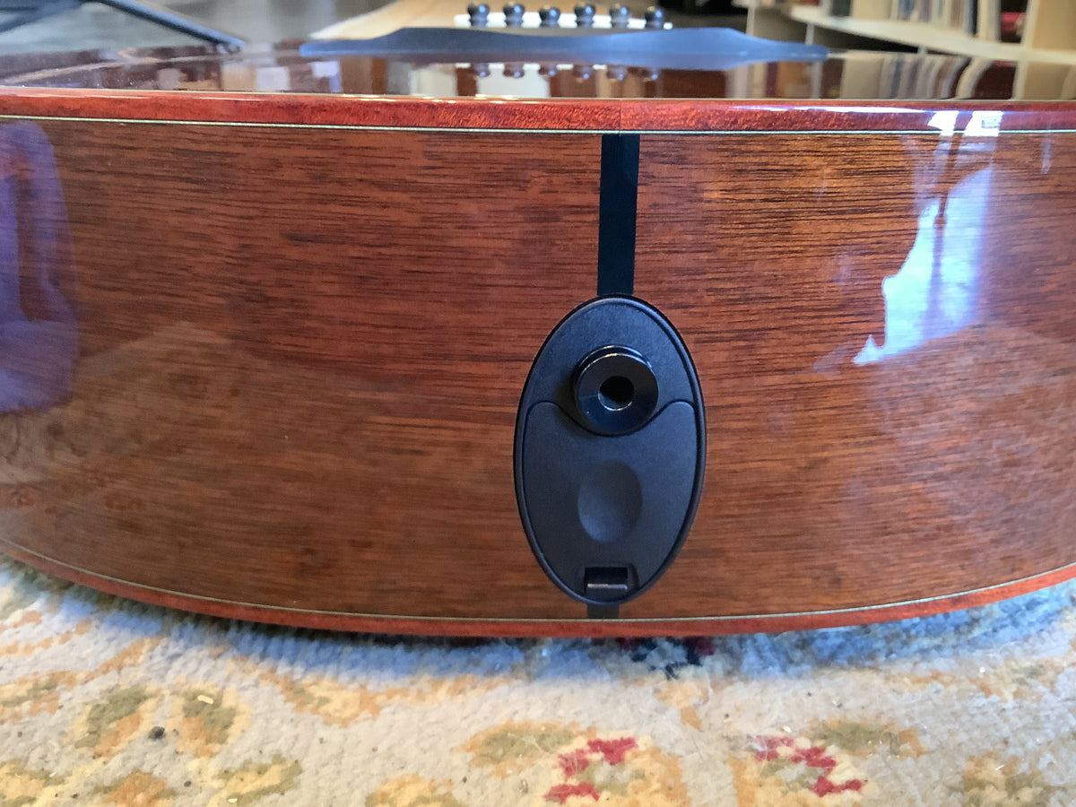Taylor Custom Shop Grand Concert – Highly Figured Mahogany – Running Horses Inlay
