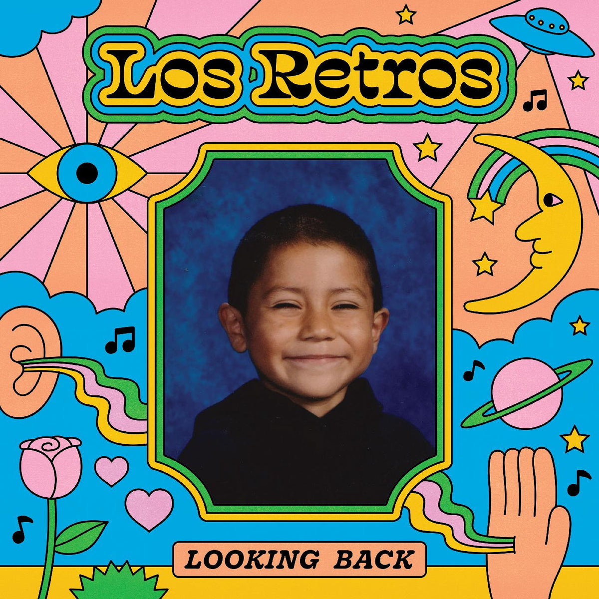 Los Retros Looking Back